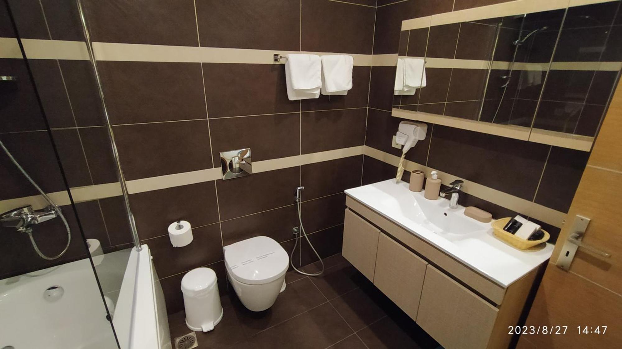 Apollon Hotel تولو المظهر الخارجي الصورة