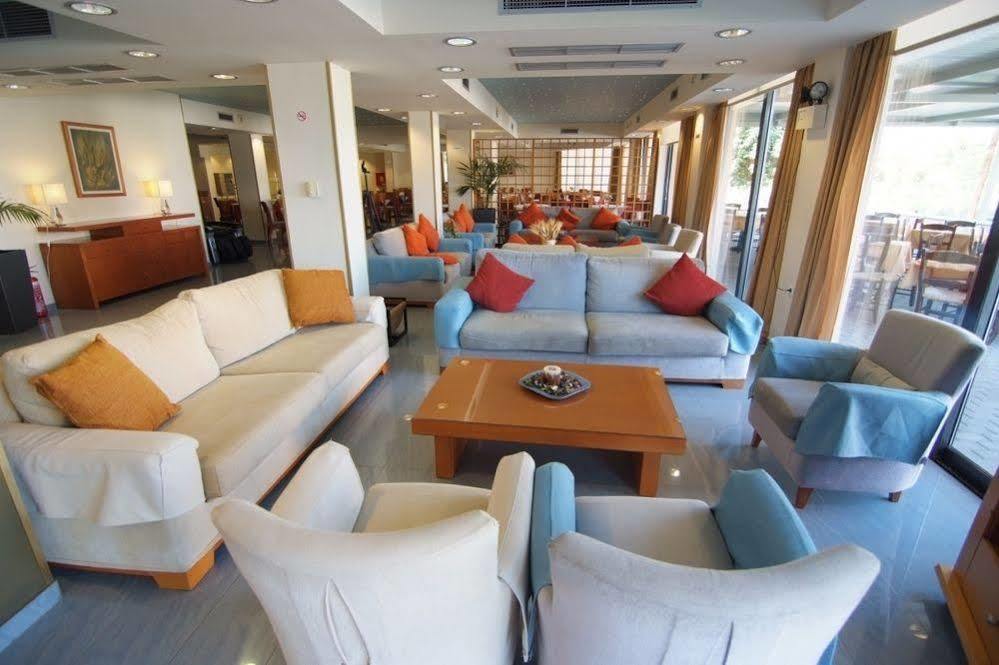 Apollon Hotel تولو المظهر الخارجي الصورة